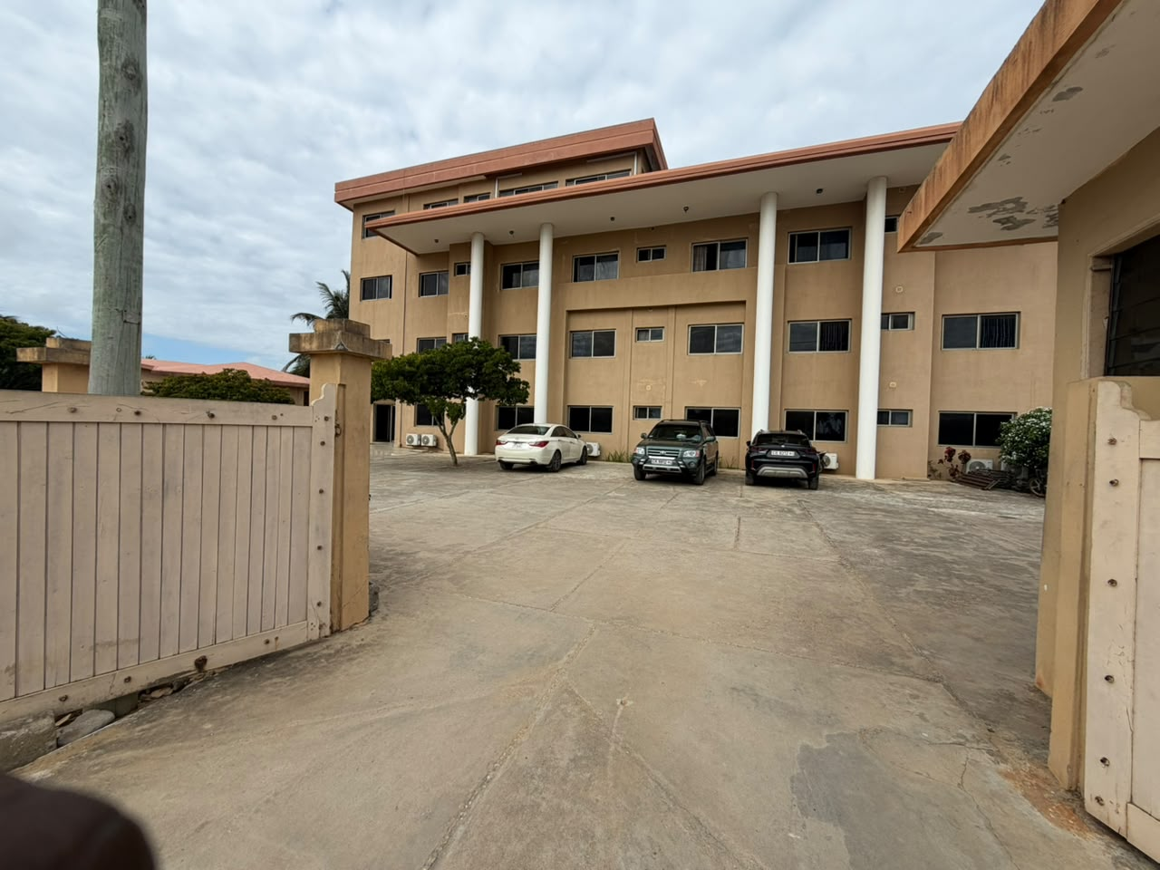 Façade du Djegba Hotel, lieu du Congrès 2026